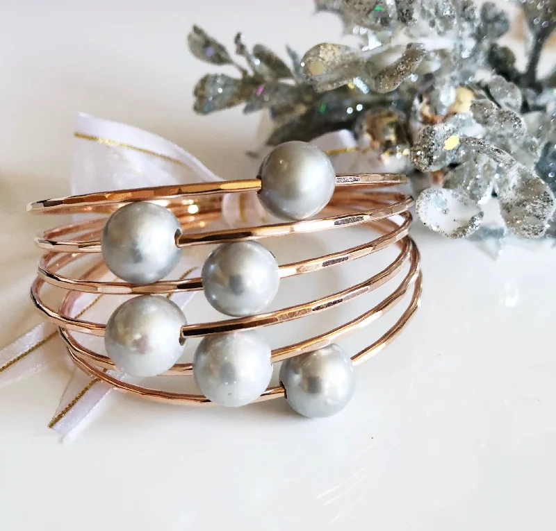 Women’s silver cuff bracelet-Bangle Mika - Silver pearl  (B113)