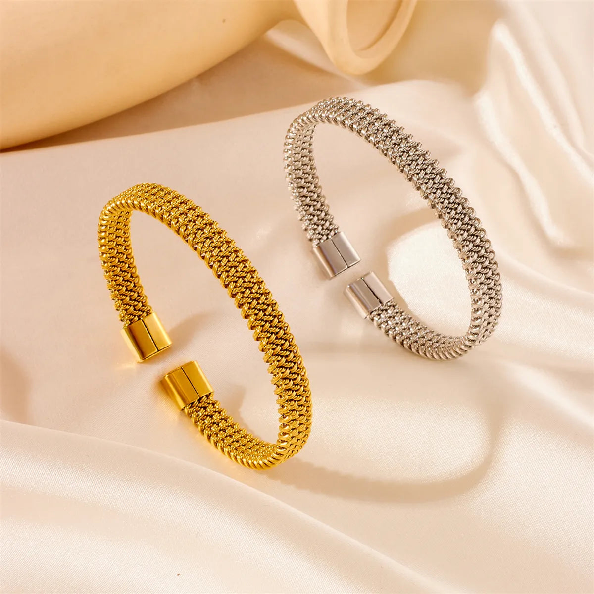 Women’s stackable bracelet-Vintage Style C Shape Titanium Steel Plating 18k Gold Plated Bangle