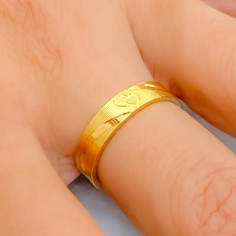 Women’s wedding rings for women-Elegant Dual Heart 22k Gold Band