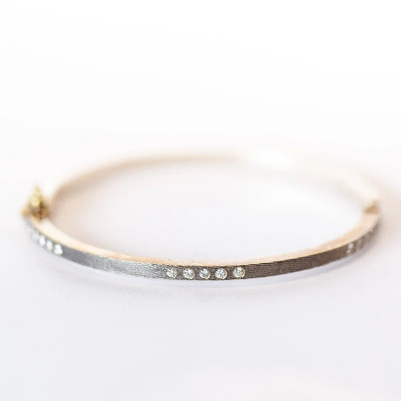 Women’s stackable bracelet-Rene Escobar | Aria 2.5mm Bangle