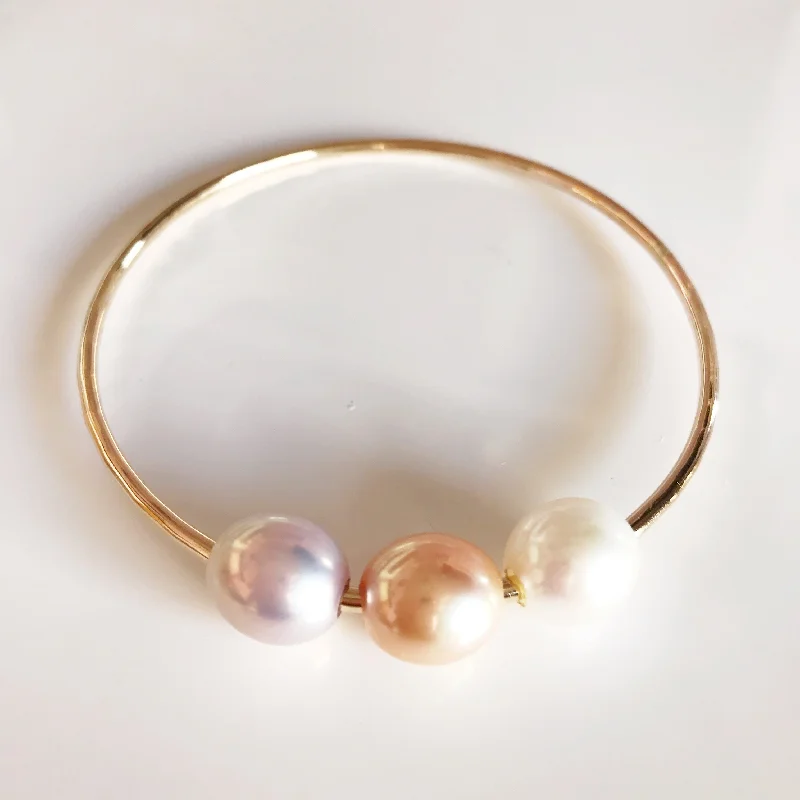 Women’s infinity bracelet-Bangle PAIGE - Edison pearls (B350)