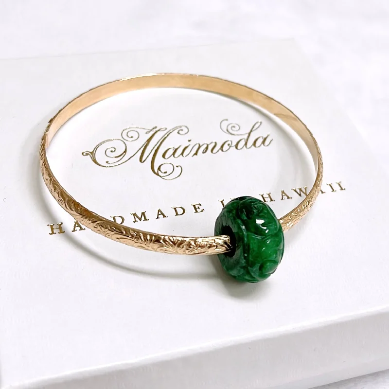 Women’s gold-plated bangle-Bangle ALII - rondelle carved jade bead (B566)