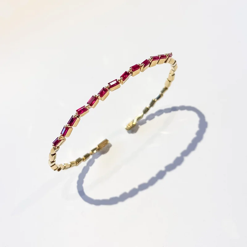 Women’s crystal bangles-Suzanne Kalan | 18k Classic Ruby Baguette Bangle