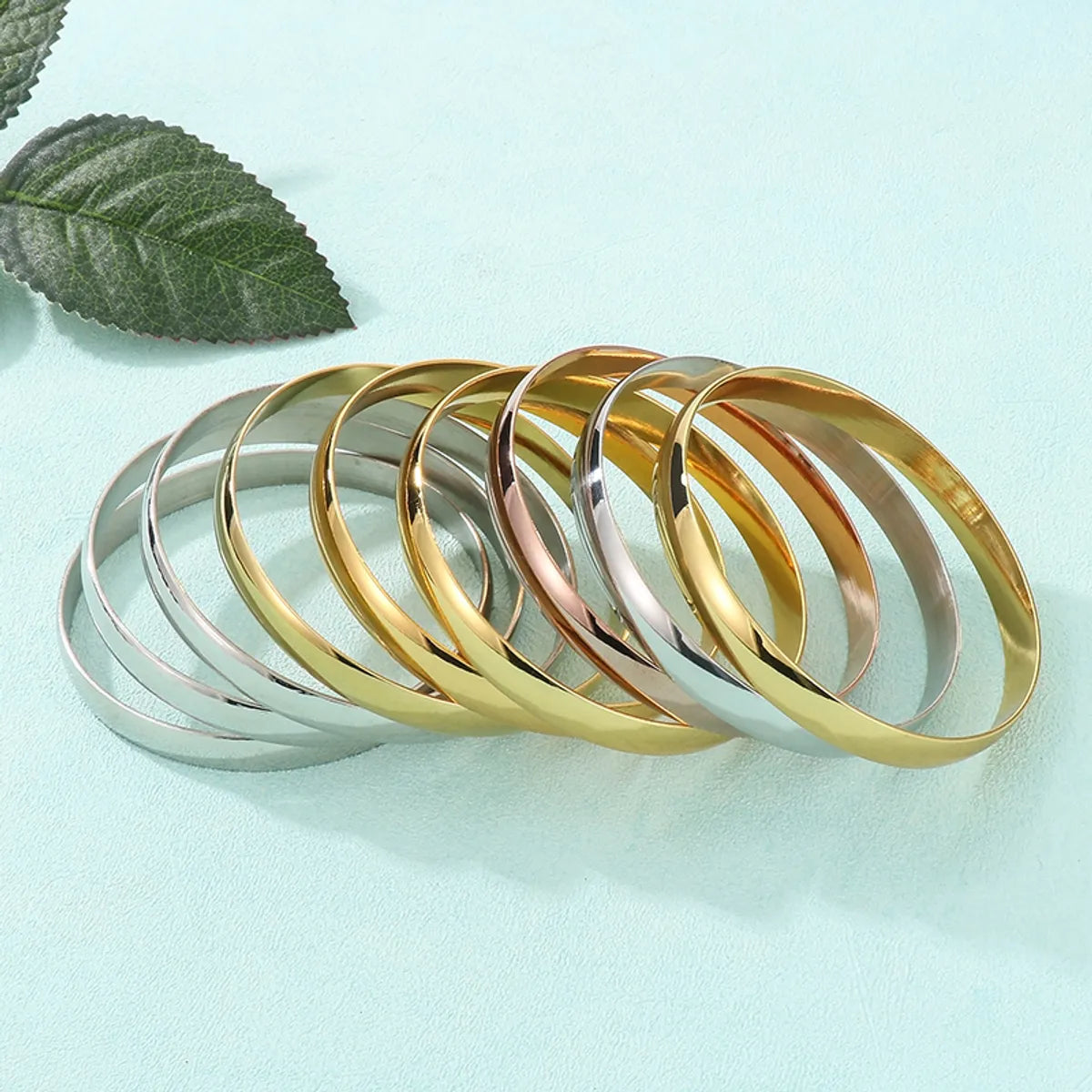 Women’s silver bracelet-Simple Style Round Stainless Steel 18K Gold Plated Bangle In Bulk