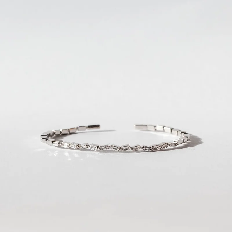 Women’s bohemian bangle-Suzanne Kalan | 18k Bold Thin Diamond Bangle