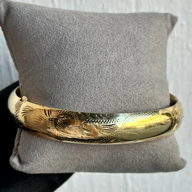 Women’s cuff bracelet-Vintage 14k Yellow Gold Bangle with Hand-Etched Design – Classic and Unique Jewelry